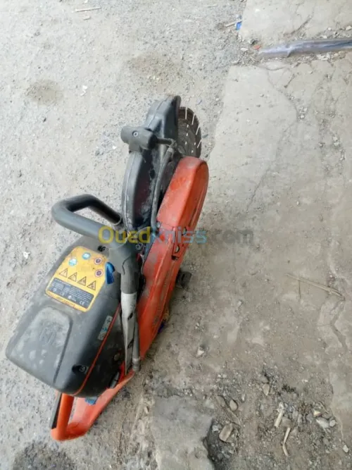 DECOUPEUSE DE 2 DISQUES