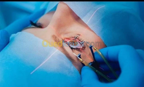 Implant pliable  عدسة جراحية 