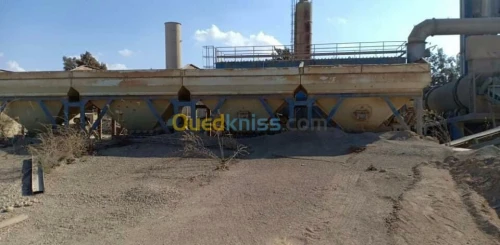 Stations d'enrobés, centrals à béton..