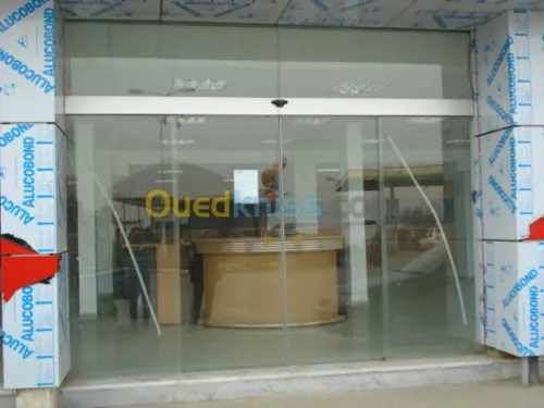 Réalisation façades en verre securit