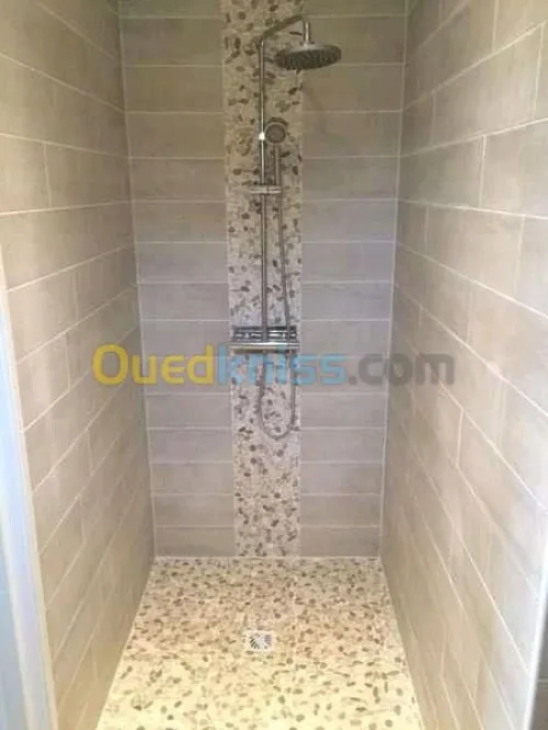 Carreleur de faience dale de sole marbre 