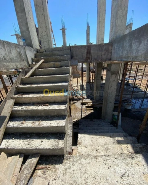 CONSTRUCTION RENOVATION AMENAGEMENT