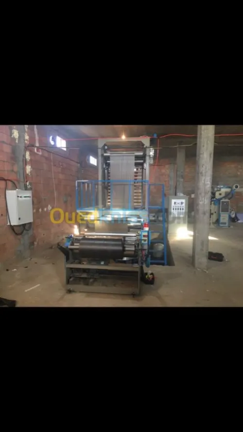 Machine à fabriquer sac poubelle 