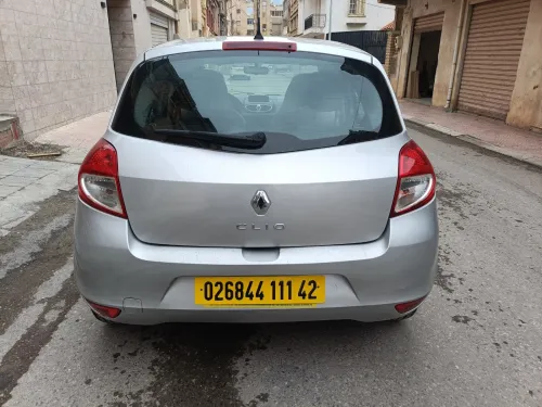 Renault Clio 3 2011 Exception