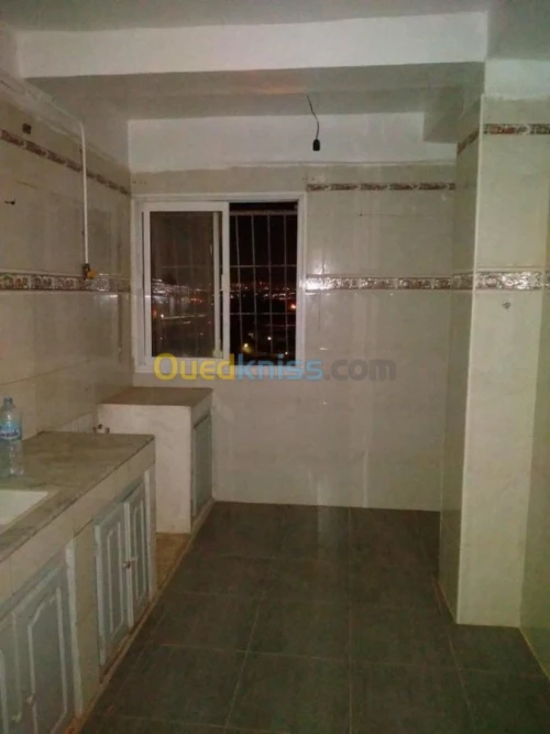 Location Appartement F3 Alger Mahelma