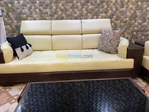 fauteuil et table basse 