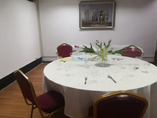 Vente Table Salle Des Fêtes.