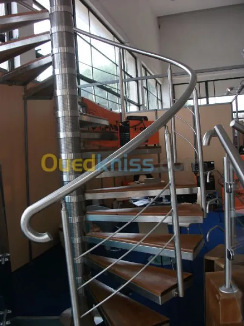 F & P  de Rampes d'escaliers en Inox