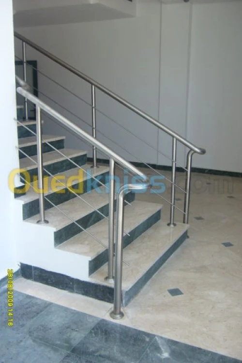 F & P  de Rampes d'escaliers en Inox