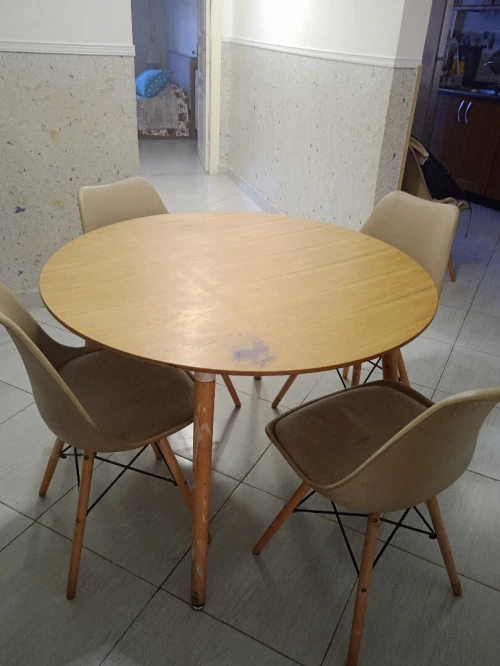 TABLE A MANGER 5 CHAISE