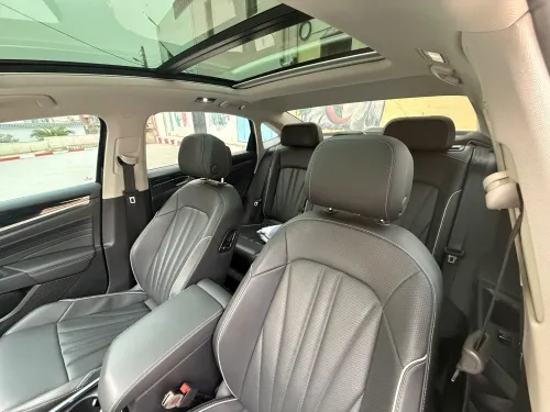 Volkswagen Passat 2024 Business