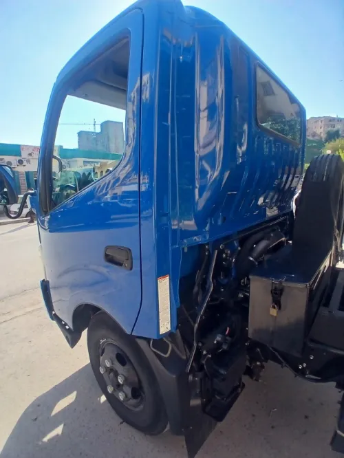 Hino 300 