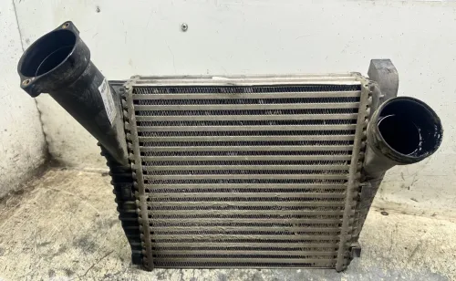 Disponible pièces détachées pour Audi q7 vw Porsche Cayenne