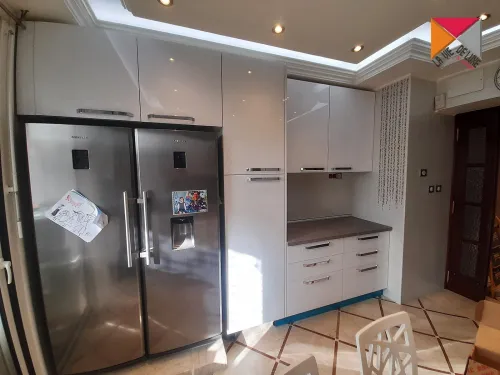 Cuisines Modernes    *****  Haut de Gamme  *****