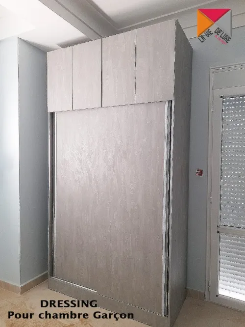 Dressings sur mesure    *** EGGER ***