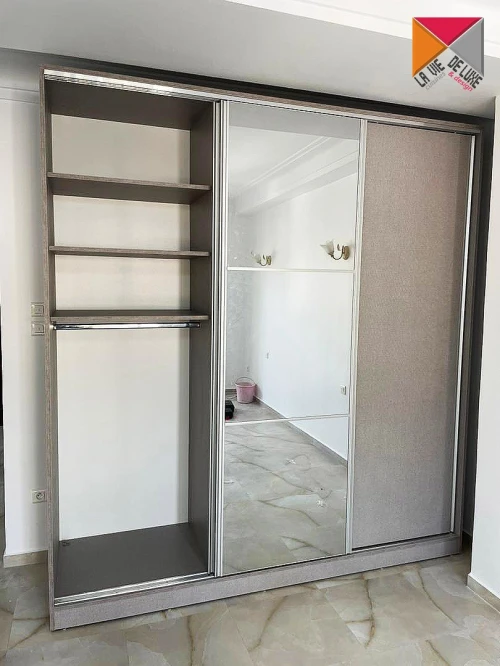 Dressings sur mesure    *** EGGER ***