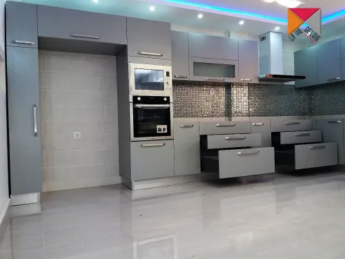 Cuisines Modernes    *****  Haut de Gamme  *****
