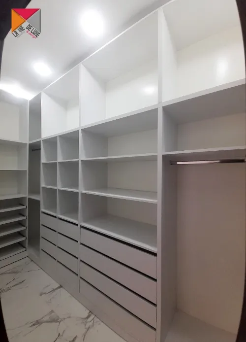 Dressings & Armoires sur mesure Tendance 2025 /2026