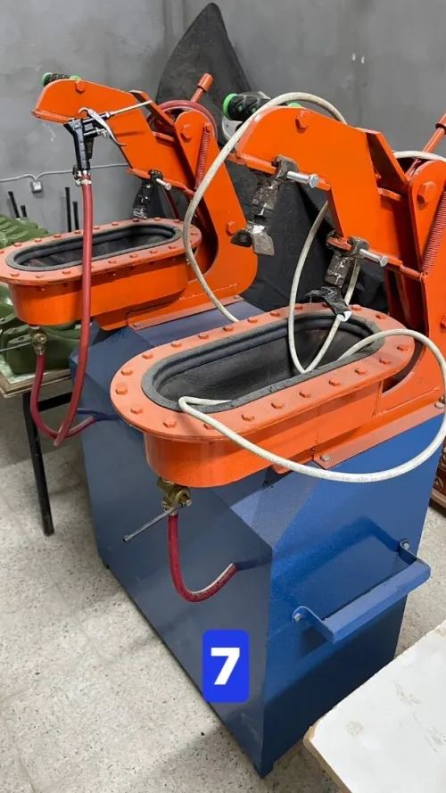 Machine usine chaussures 