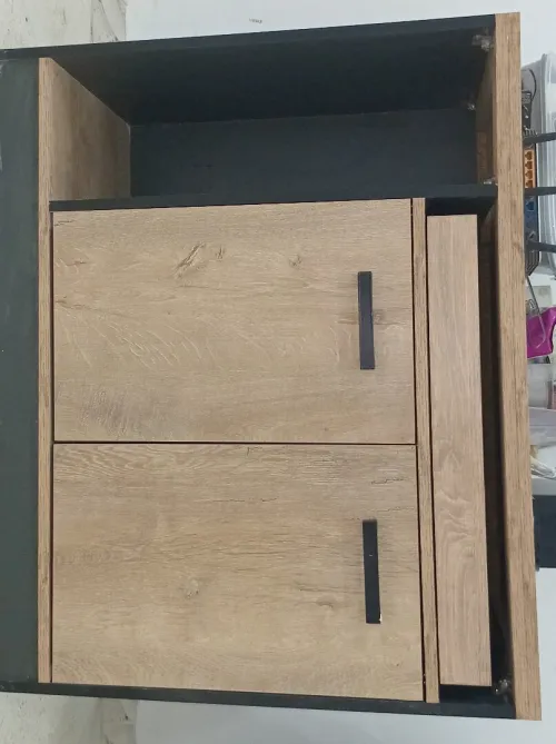 Fabrication de mobiliers de bureau et urbain