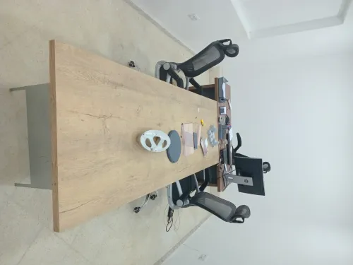 Fabrication de mobiliers de bureau et urbain