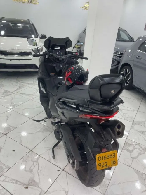 Yamaha Tmax 2022