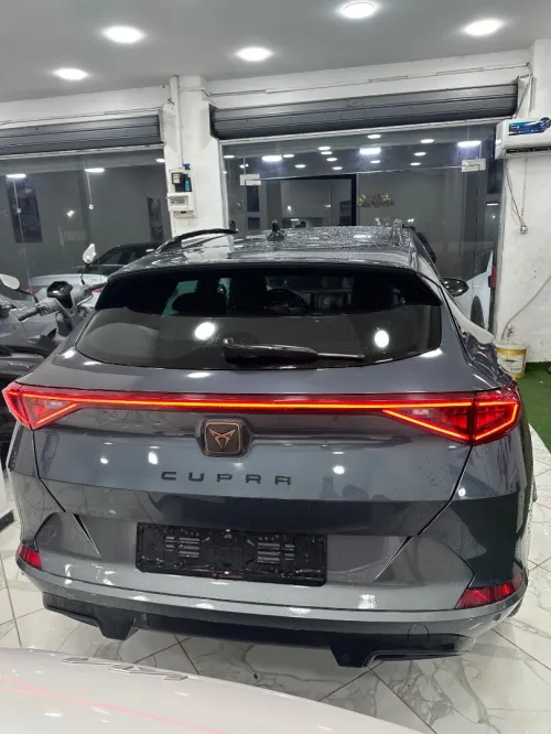 Cupra  Leon 2023 