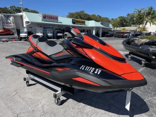 Jet ski
