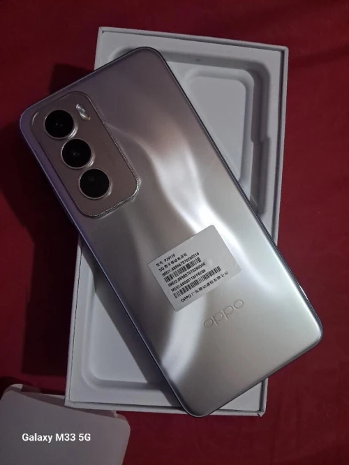 Oppo Reno 12