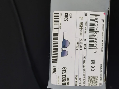 Lunette de soleil Ray-Ban noir