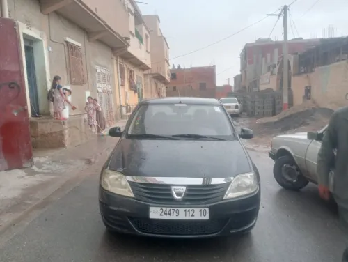 Logan Dacia 2012 00
