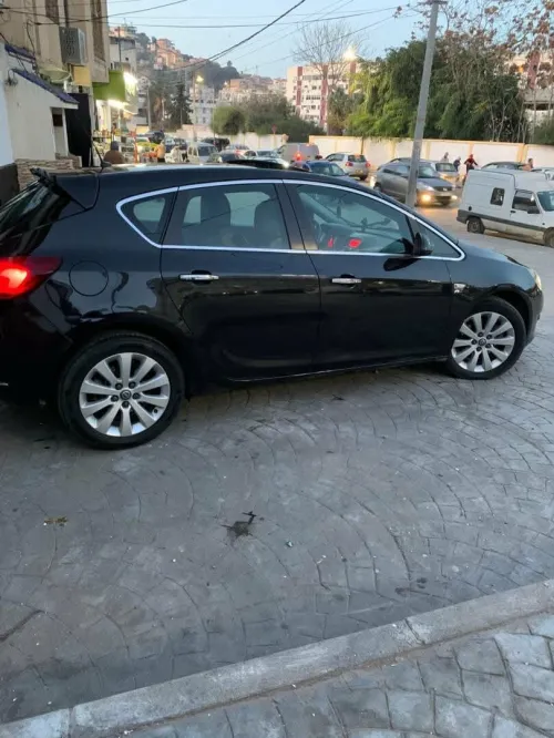 Opel Astra 2013 COSMO