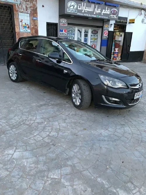 Opel Astra 2013 COSMO