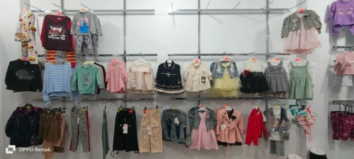 Lot vêtements bébé w enfants 