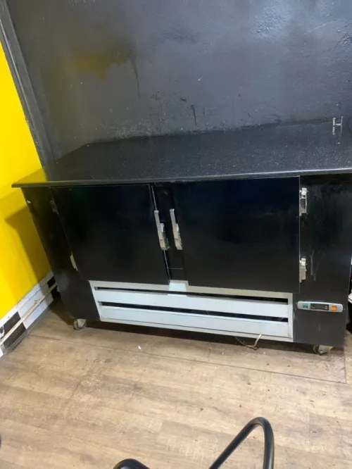 فريقو طابل ترافاي frigo table de travail