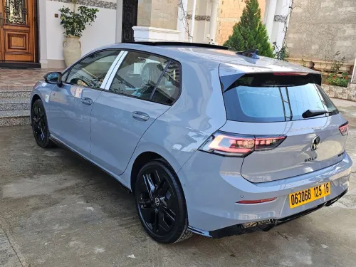Volkswagen Golf 8 2025 R-Line Facelift 