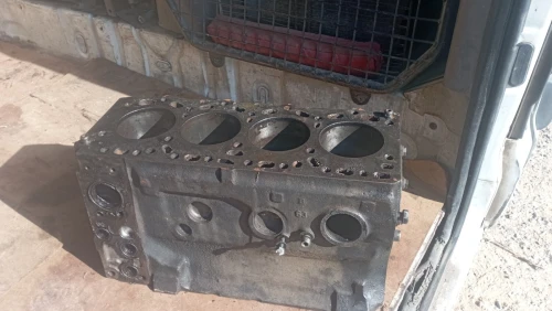 piece moteur iveco 2.5