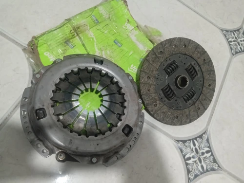 kit embrayage toyota - قطاع غيار
