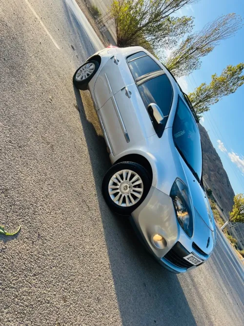Renault Clio 3 2011 Night and Day