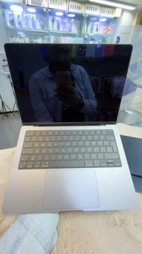 macbook pro M3