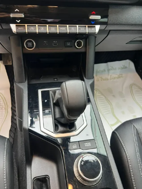 Mitsubishi L200 2025 