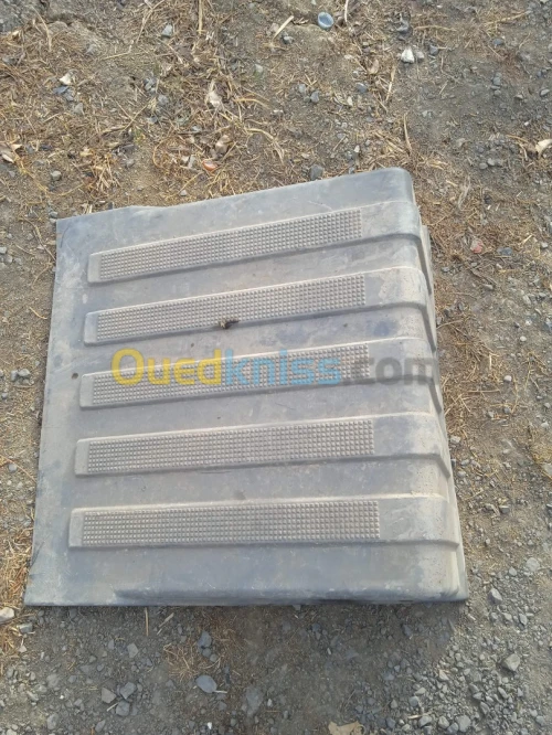 Cache de batterie camion howo