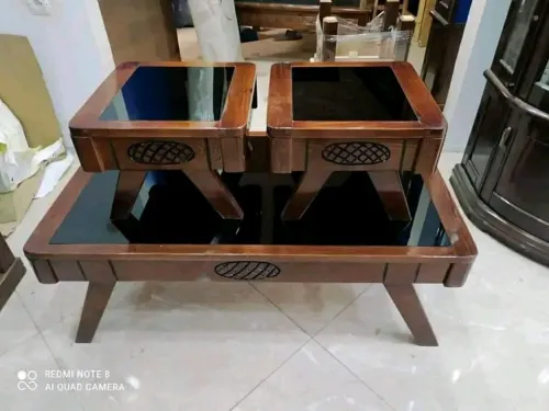 Table basse avec deux tables gigognes 