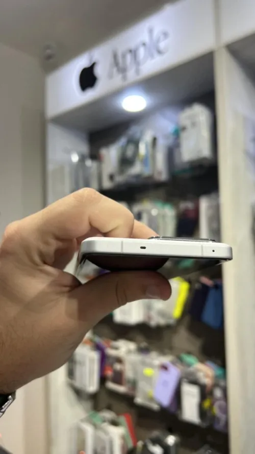 REALME GT 6 12/256GB NEUF