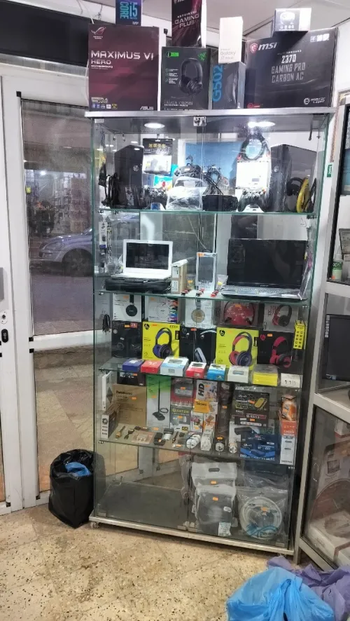 Vitrine et comptoir