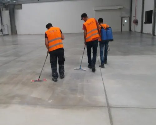 Société de nettoyage, lustrage & ponçage carrelage marbre granito... entreprise de femme de ménage