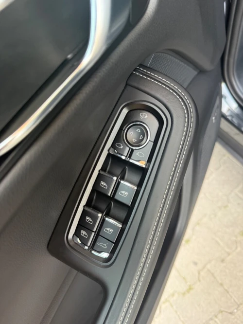 Porsche Macan 2026 T
