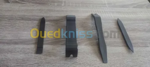 Outils de démontage دوزان تاع ديمونطاج