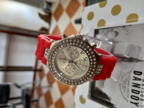MONTRE VENU DE FRANCE