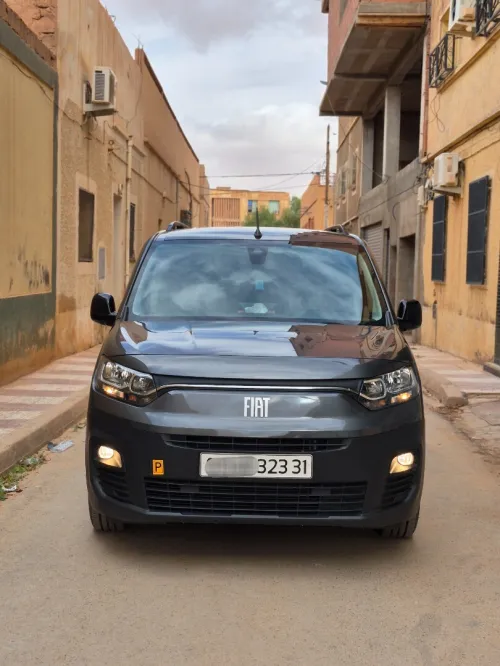 Fiat Doblo 2023 Italian